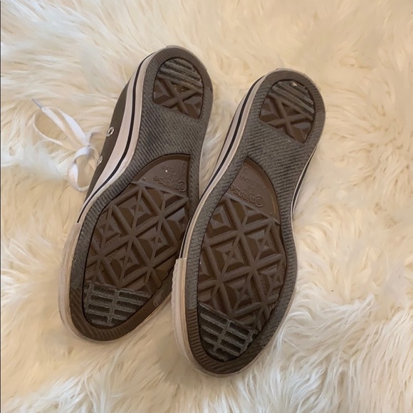 Converse - Picture 2 of 3